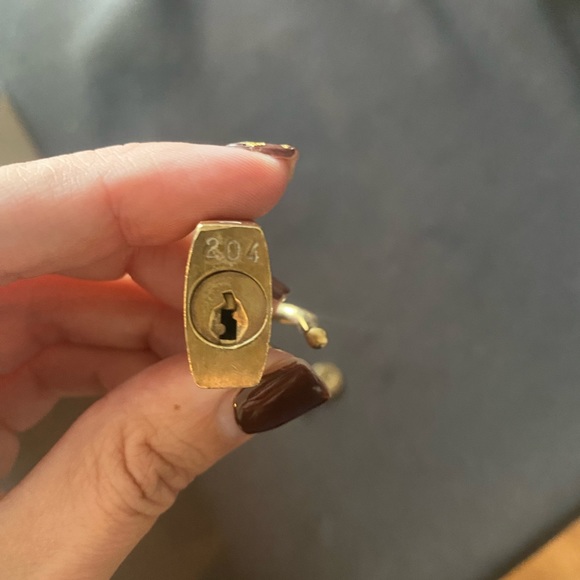 LV Lock #204 - Picture 3 of 8